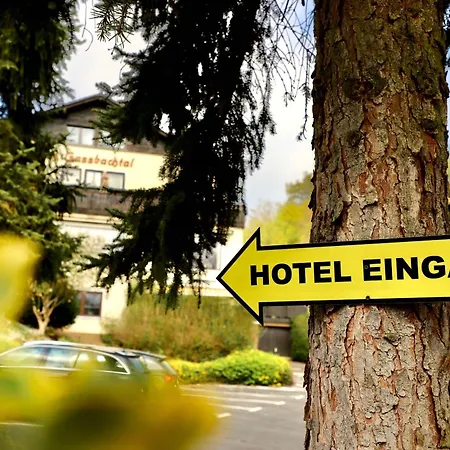 & Wander Gassbachtal Hotel