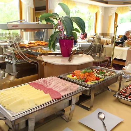 & Wander Gassbachtal Hotel 3*