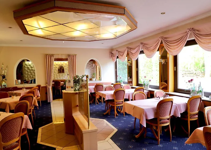 & Wander Gassbachtal Hotel