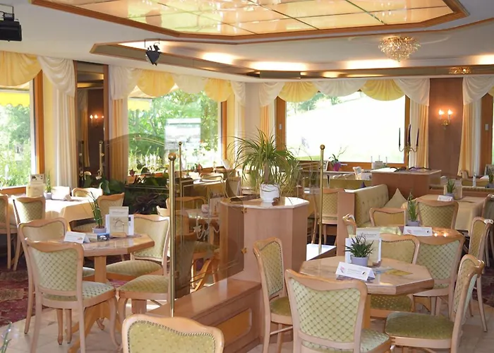 & Wander Gassbachtal Hotel